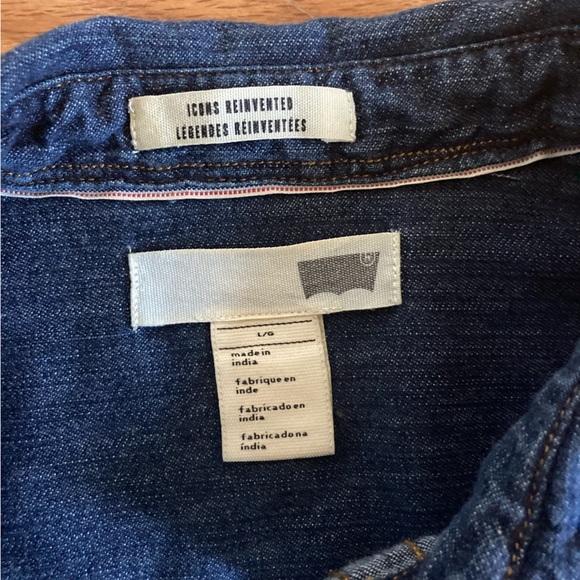 Levi’s Dark Wash Snap Button Shirt - Picture 5 of 9